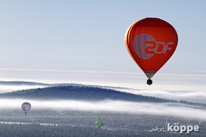 Heißluftballon über Lappland